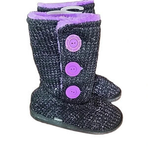 MUKLUKS kids glitter pull on booties. Size 3